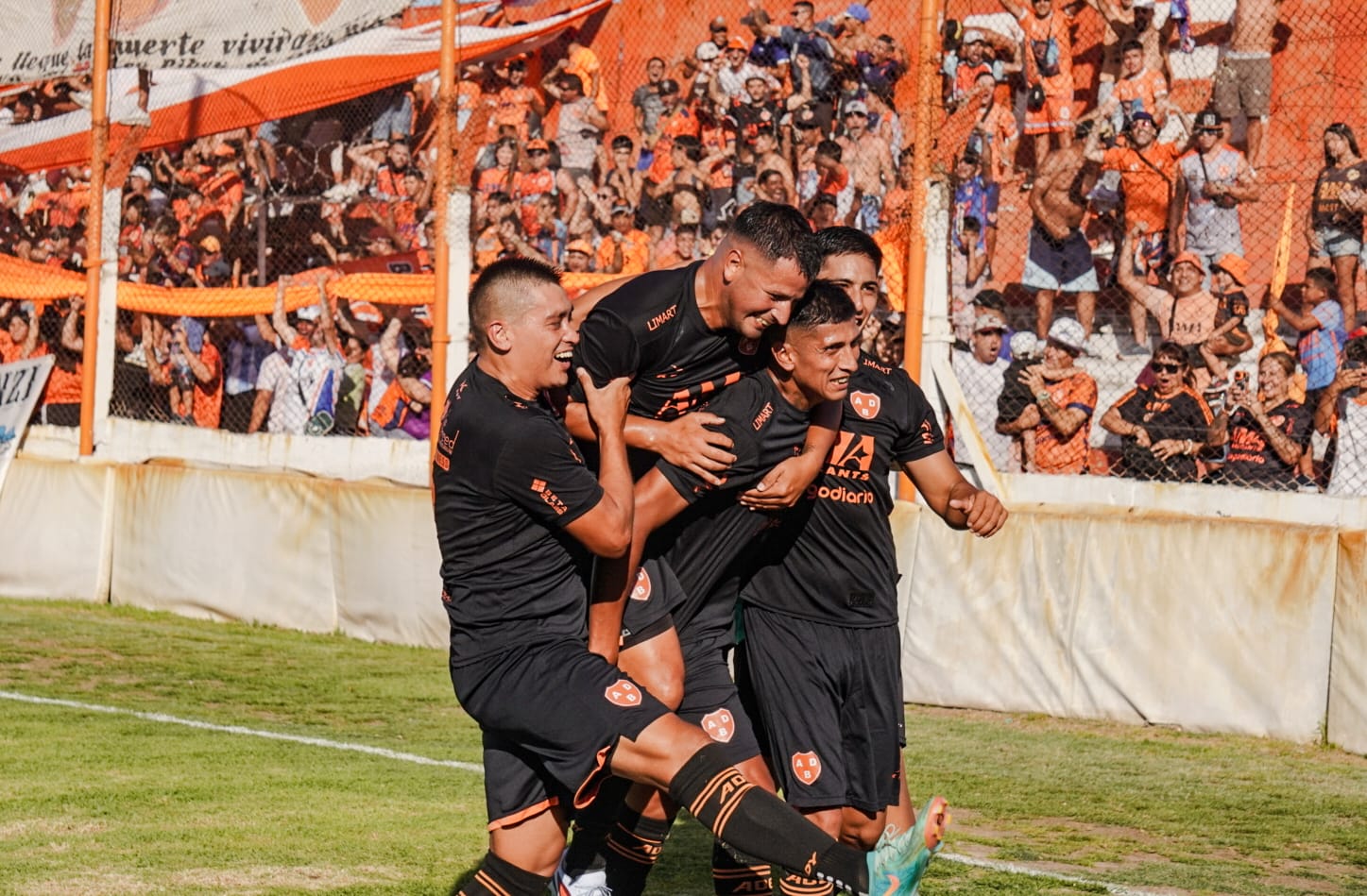 Goleada de Berazategui en el inicio del torneo de Primera C