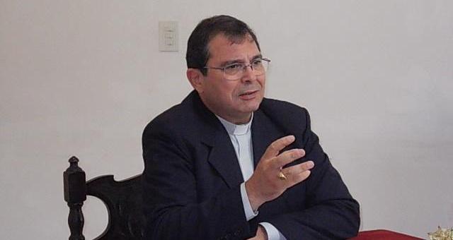 Desde la diócesis aclararon que el procedimiento no reviste gravedad.