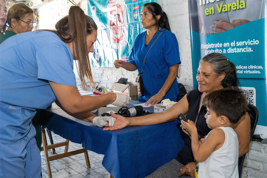 Varela: Servicios sanitarios sin costo en San Rudecindo