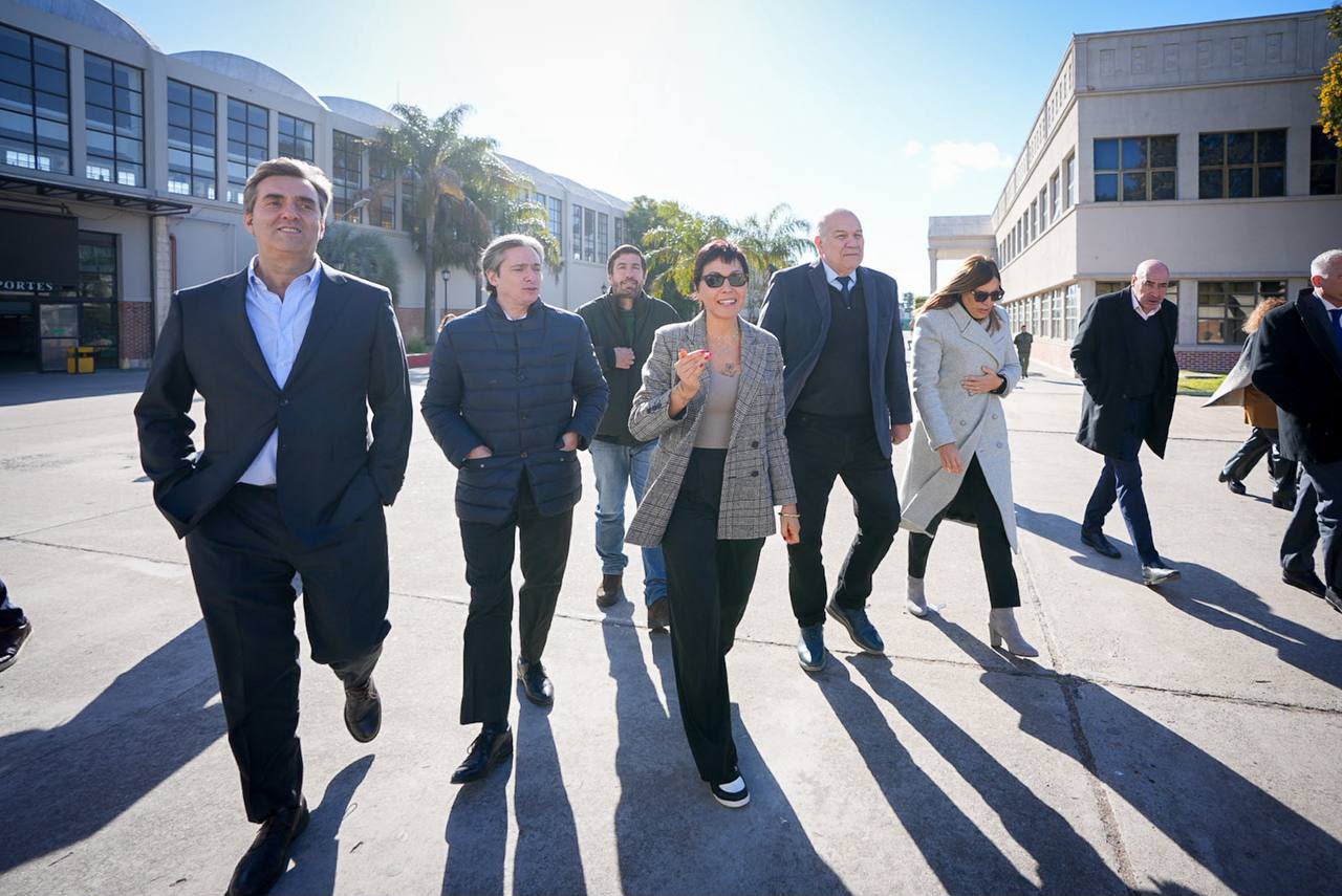 Mayra continúa en la búsqueda de fondos para un proyecto hídrico regional