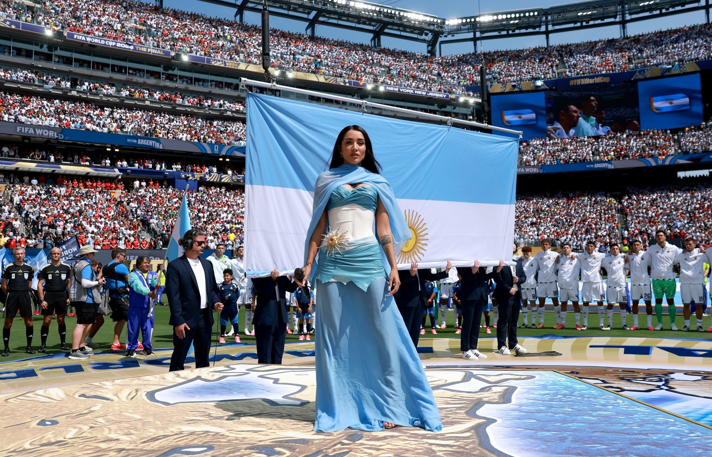 María Becerra mundial