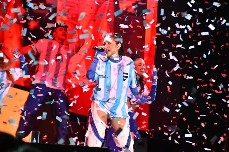 maria-becerra-himno