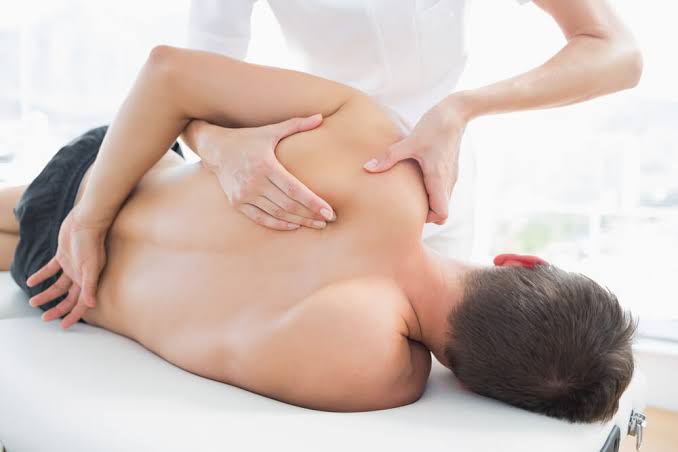 Curso gratuito sobre masoterapia con salida laboral en Varela